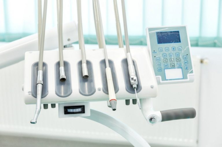 Instrumentar stomatologic pe unitul dentar, detaliu