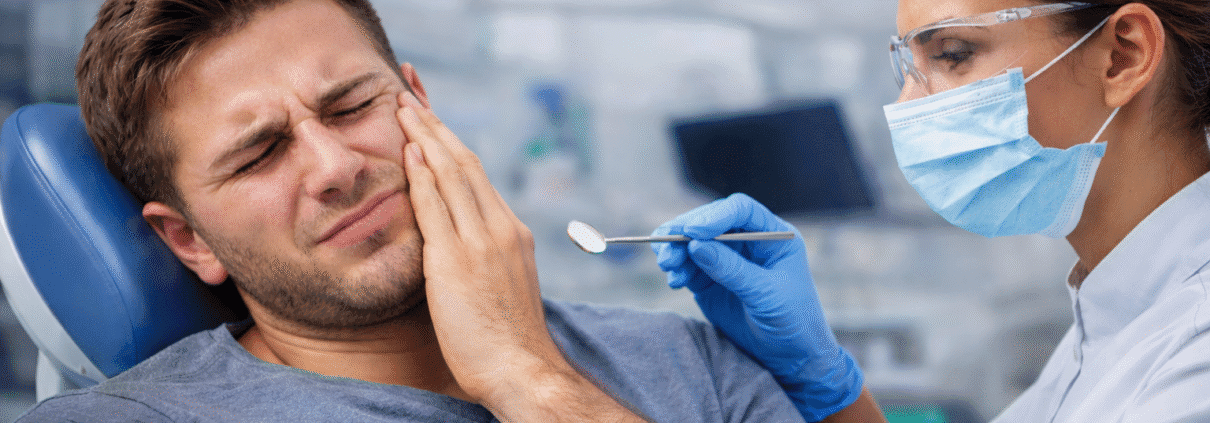 durere de dinți Timișoara – pacient la stomatolog pentru urgență dentară