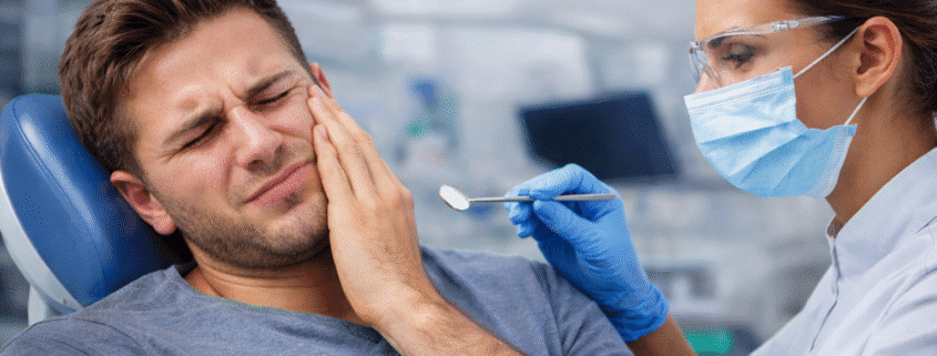 durere de dinți Timișoara – pacient la stomatolog pentru urgență dentară