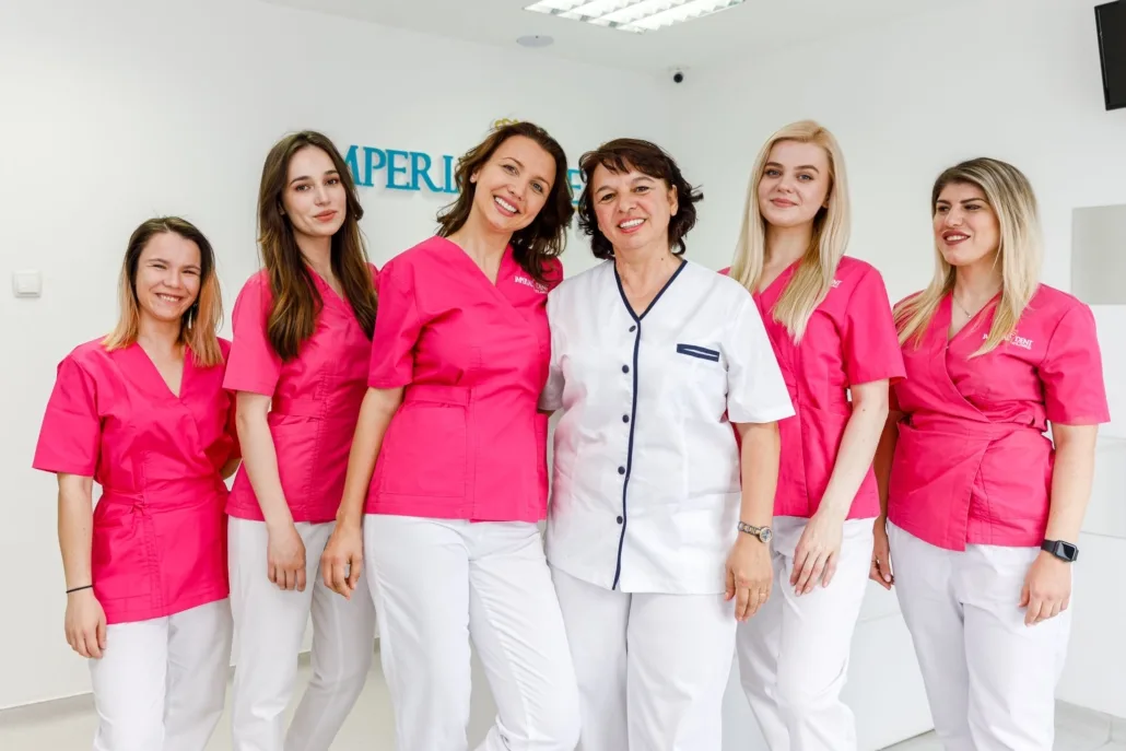 Echipa Imperial Dent pentru consultație implant dentar în Timișoara